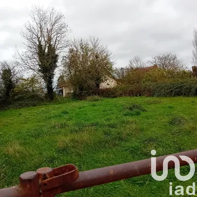 House at Saint-Genest (03310)