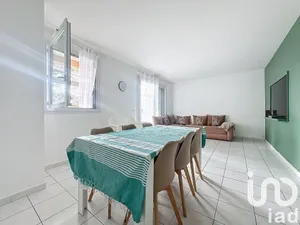 Apartment at Les Mureaux (78130)