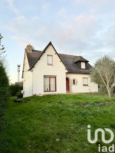 Traditional house at Breteil (35160)
