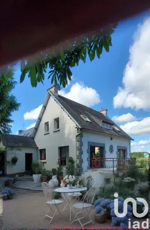 Maison à Saint-Nicolas-du-Pélem (22480)