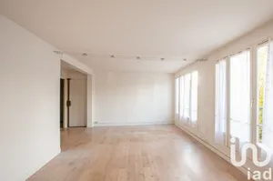 Apartment at Saint-Germain-en-Laye (78100)