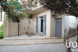 Townhouse at Hyères (83400)
