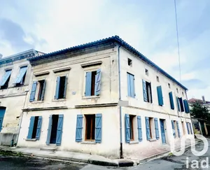 Immeuble à Guîtres (33230)