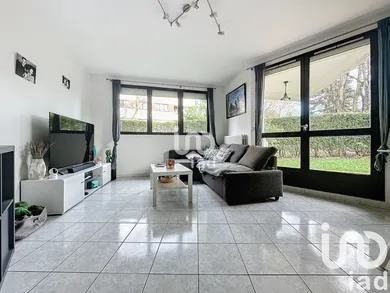 Apartment at Vitry-sur-Seine (94400)