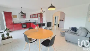 Apartment in Antibes (06160)