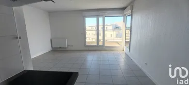 Apartment at Cenon (33150)