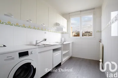 Apartment at Montigny-le-Bretonneux (78180) — 4/7