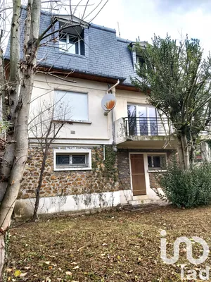 Maison traditionnelle à Montfermeil (93370)