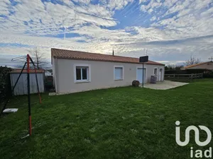 Traditional house at Montréverd (85260)
