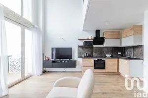 Duplex at Villeneuve-le-Roi (94290)