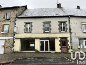 Building at Bourg-Lastic (63760)
