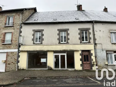 Building at Bourg-Lastic (63760)