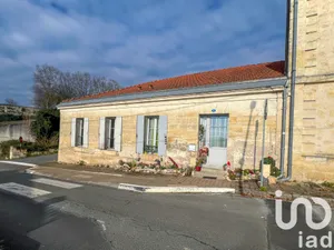 Maison de ville à Bourg (33710)