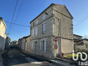 House at Mansle (16230)