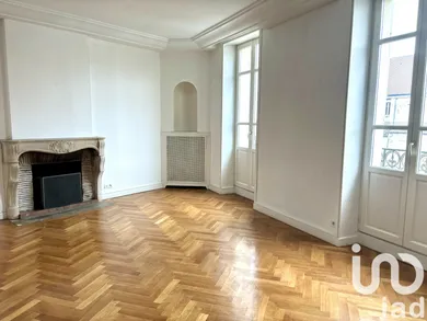Apartment in Bourbon-Lancy (71140)