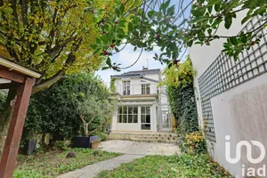 Maison à Saint-Cloud (92210)