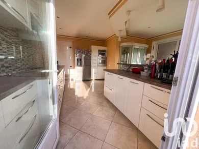 Studio à Vitry-sur-Seine (94400) — 7/10
