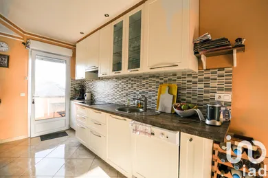 Studio à Vitry-sur-Seine (94400) — 4/10
