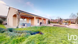 Maison traditionnelle à Beauregard-Vendon (63460)