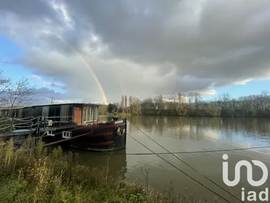 Barge at Athis-Mons (91200)
