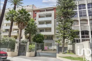 Appartement à Nice (06100)