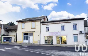 Building at Limons (63290)