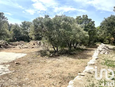 Terrain à bâtir à Saint-Restitut (26130) — 7/10