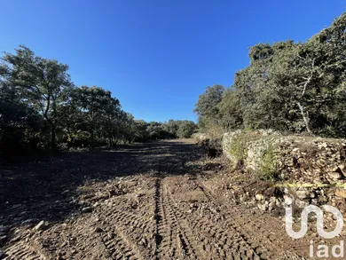 Terrain à bâtir à Saint-Restitut (26130) — 8/10