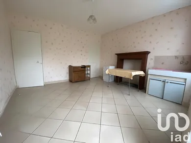 Traditional house at Épinonville (55270)