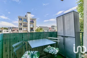 Apartment at Saint-Maur-des-Fossés (94100)