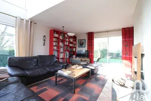 Traditional house at Magny-les-Hameaux (78114)