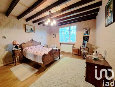 Maison traditionnelle à Crain (89480)