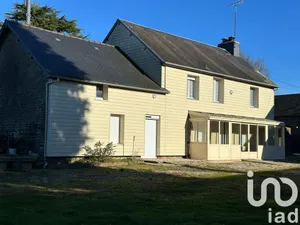 Maison traditionnelle à Ger (50850)