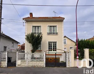 House at Bezons (95870)