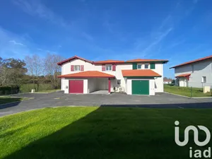 Pavillon à Ustaritz (64480)
