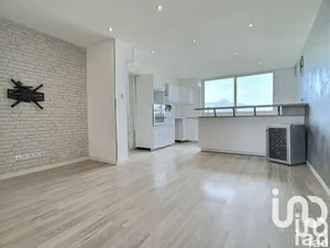 Apartment in Aubagne (13400)