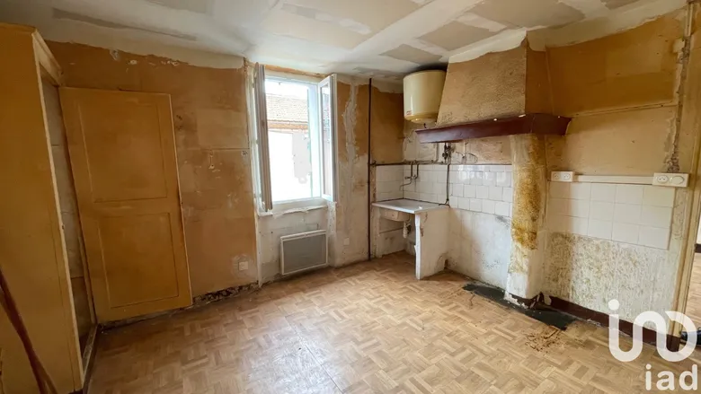 Immeuble 3 pièces 90 m² · à La Londe-les-Maures · 90 m² · 262 000 €