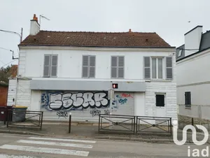 Immeuble à Champs-sur-Marne (77420)
