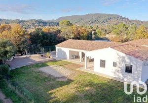 Maison traditionnelle à LE CANNET DES MAURES (83340)