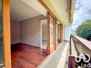 Apartment at Maisons-Laffitte (78600)