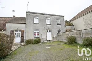 Immeuble à Rouvres-Saint-Jean (45300)