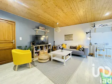 House at Volvic (63530)