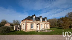 Maison traditionnelle à Courtonne-les-Deux-Églises (14290)