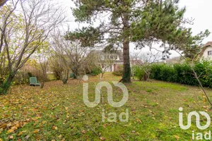 Traditional house at Maule (78580)