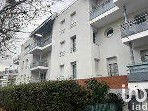 Apartment at Noisy-le-Grand (93160)