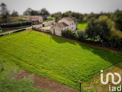 Building plot at POURSAC (16700)