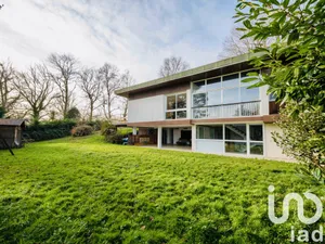 Architectural house at Mourenx (64150)