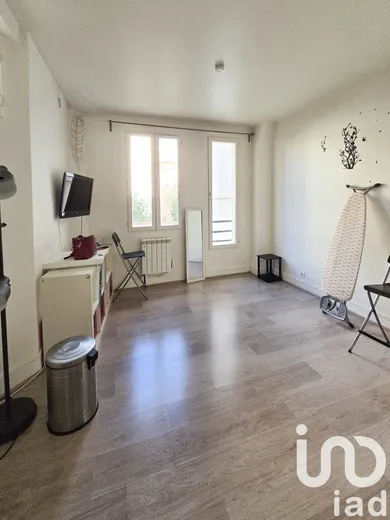 Apartment at Courbevoie (92400)