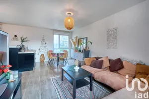 Duplex at Éragny (95610)