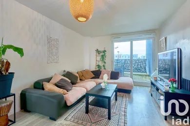 Duplex at Éragny (95610)